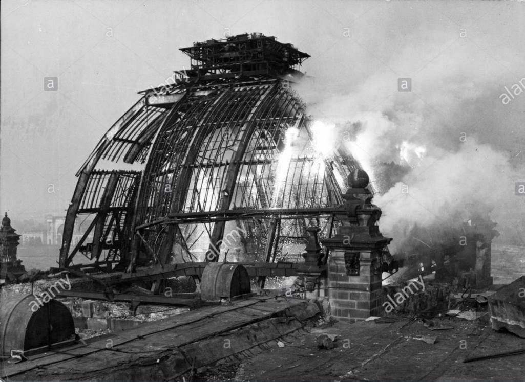 Разрушенный купол Рейхстага